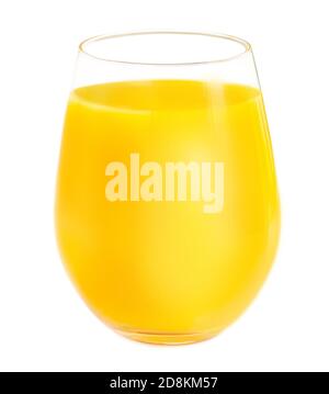 Mango Smoothie oder Saft in einem Glas isoliert auf weißem Hintergrund. Tropisches Fruchtkonzept. Nahaufnahme Stockfoto