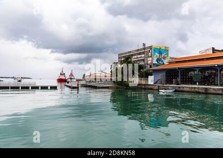 5 JAN 2020 - Pointe-a-Pitre, Guadeloupe, FWI - der Hafen Stockfoto