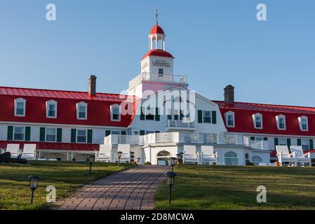 Historisches Hotel in Tadoussac, Quebec, Kanada Stockfoto