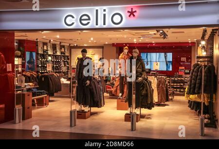 CELIO PLANT DIE SCHLIESSUNG VON 102 GESCHÄFTEN IN FRANKREICH Stockfoto