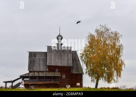Holzkirche St. Nikolaus im Susdal Kreml, Region Wladimir, Russland. Der Goldene Ring Russlands. Stockfoto