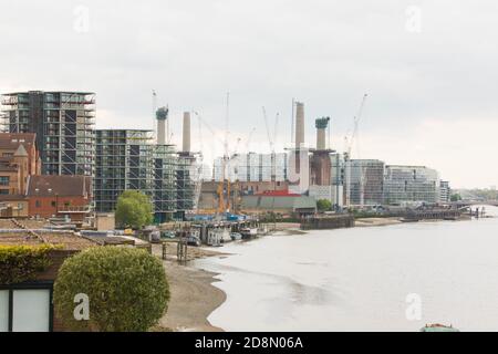 Riverlight Quay Apartments Gebäude und die Battersea Kraftwerk Entwicklung Stockfoto