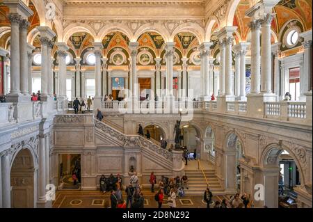 Kongressbibliothek am Capitol Hill in Washington DC. Die Bibliothek beherbergt 167 Millionen Objekte, darunter mehr als 30 Millionen Bücher. Stockfoto