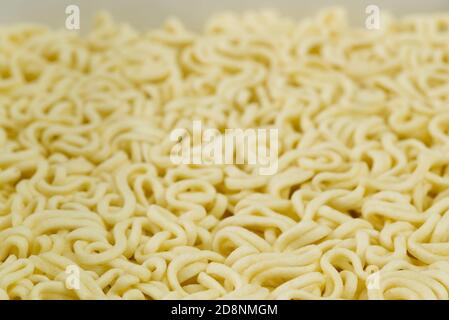 Vollformat gelb Instant Nudeln für Hintergrund Stockfoto
