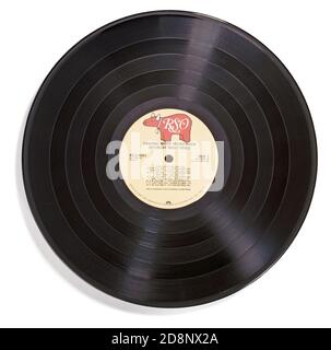 Original Film Soundtrack von Saturday Night Fever auf Vinyl-Platte auf weißem Hintergrund fotografiert. Stockfoto