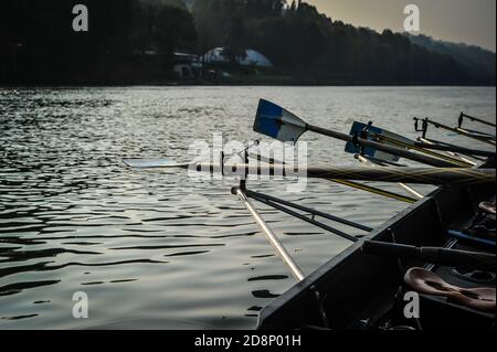 Im Boot auf dem Po Stockfoto