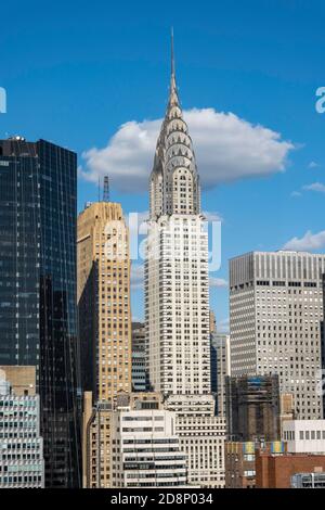 Die Skyline von Midtown Manhattan zeigt das Chrysler Building, NYC Stockfoto