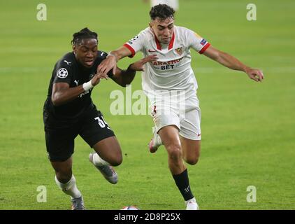 Brandon ist vom Stade Rennais und Munir El Haddadi vom FC Sevilla während der UEFA Champions League, Gruppenphase, Gruppe E Fußballspiel zwischen Sevilla FC und Stade Rennais am 28. Oktober 2020 im Ramon Sanchez-Pizjuan Stadion in Sevilla, Spanien - Foto Laurent Lairys / DPPI Stockfoto