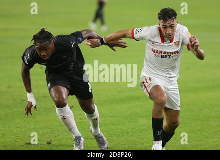 Brandon ist vom Stade Rennais und Munir El Haddadi vom FC Sevilla während der UEFA Champions League, Gruppenphase, Gruppe E Fußballspiel zwischen Sevilla FC und Stade Rennais am 28. Oktober 2020 im Ramon Sanchez-Pizjuan Stadion in Sevilla, Spanien - Foto Laurent Lairys / DPPI Stockfoto