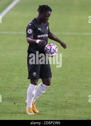Jeremy Doku von Stade Rennais während der UEFA Champions League, Gruppenphase, Gruppe E Fußballspiel zwischen Sevilla FC und Stade Rennais am 28. Oktober 2020 im Ramon Sanchez-Pizjuan Stadion in Sevilla, Spanien - Foto Laurent Lairys / DPPI Stockfoto