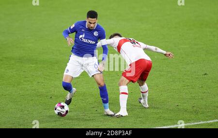 Omar Mascarell und Mateo Klimowicz von Stuttgart während der Deutsche Meisterschaft Bundesliga-Fußballspiel zwischen FC Schalke 04 und VFB Stuttgart C Stockfoto