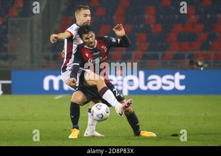 Bologna, Italien. Oktober 2020. Bologna Roberto Soriano während der italienischen Serie A Fußballspiel Bologna FC gegen Cagliari Calcio im Renato Dall'Ara Stadion in Bologna, Italien, 31. Oktober 2020. - Foto Michele Nucci /LM Kredit: Unabhängige Fotoagentur/Alamy Live Nachrichten Stockfoto