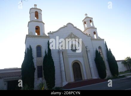 Anaheim, Kalifornien, USA 30. Oktober 2020 EINE allgemeine Ansicht der Atmosphäre des Mausoleums am Melrose Abbey Memorial Park und der Leichenhalle an 2303 S. Manchester Avenue am 30. Oktober 2020 in Anaheim, Kalifornien, USA. Foto von Barry King/Alamy Stockfoto Stockfoto