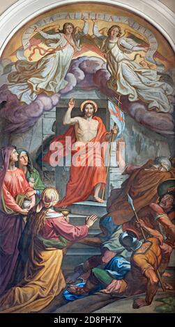 WIEN, AUSTIRA - 22. OKTOBER 2020: Das Fresko der Auferstehung in der Nepomuk-Kirche von Leopold Schulz (1846). Stockfoto