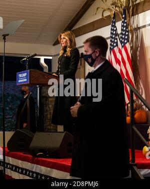 Wapwallopen, PA - 31. Oktober 2020: First Lady Melania Trump spricht beim Make America Great Again Event im Rahmen des Wahlkampfs bei Whitewoods Stockfoto