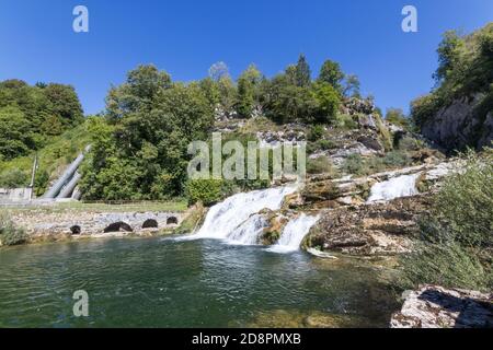 Wanderweg der Pertes de L'Ain, Verluste der Ain, Jura in Frankreich Stockfoto