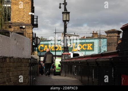 London Camden und entlang des Kanals Stockfoto