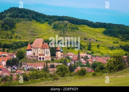 Beliebte Siebenbürgische touristische Lage, sächsische Dorf mit berühmten Wehrkirche, Biertan, Siebenbürgen, Rumänien, Europa Stockfoto