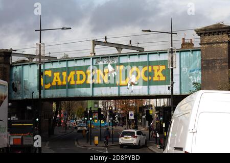 London Camden und entlang des Kanals Stockfoto