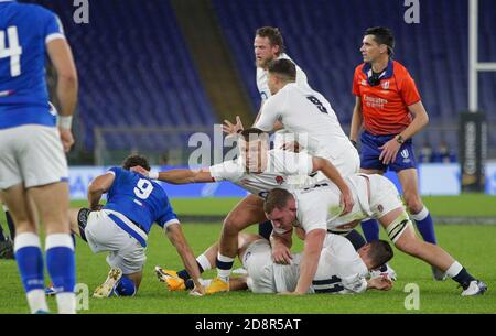 Rom, Italien. 31. Okt, 2020. rom, Italien, Stadio Olimpico, 31 Okt 2020, Ruck England während Italien gegen England - Rugby Six Nations Spiel - Credit: LM/Luigi Mariani Credit: Luigi Mariani/LPS/ZUMA Wire/Alamy Live News Stockfoto