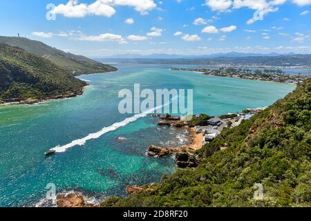 Luftaufnahme der Knysna Lagune und Leisure Island in Knsyna, Garden Route, Südafrika Stockfoto