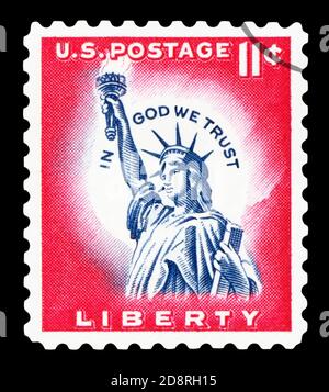 VEREINIGTE STAATEN von AMERIKA - UM 1961: Eine gebrauchte Briefmarke, gedruckt in den Vereinigten Staaten, zeigt die Freiheitsstatue in Blau auf rotem Hintergrund, um 19 Stockfoto