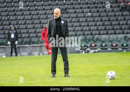 Dacia Arena Friuli Stadion, udine, Italien, 01 Nov 2020, Stefano Pioli (Coach AC Mailand) während Udinese Calcio gegen AC Mailand, Italienische Fußball Serie A Spiel - Credit: LM/Alessio Marini/Alamy Live News Stockfoto