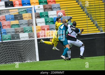 Dacia Arena Friuli Stadion, udine, Italien, 01 Nov 2020, Torhüter von Gianluigi Donnarumma (AC Mailand) während Udinese Calcio gegen AC Mailand, Italienischer Fußball Serie A Spiel - Credit: LM/Alessio Marini/Alamy Live News Stockfoto