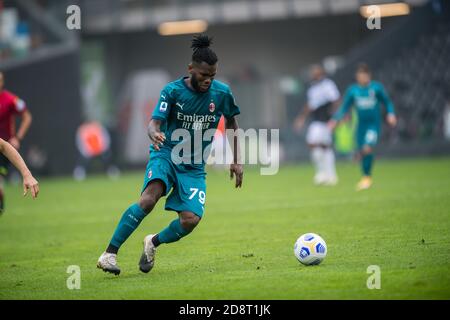 Dacia Arena Friuli Stadion, udine, Italien, 01 Nov 2020, Franck Kessie (AC Mailand) während Udinese gegen Mailand, Italienisches Fußballspiel Serie A - Credit: LM/Alessio Marini/Alamy Live News Stockfoto