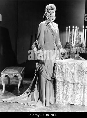 GRETA GARBO Portrait als ANNA KARENINA 1935 Regie CLARENCE BROWN Novel Leo Tolstoy Gowns von Gilbert Adrian Produzent David O. Selznick Metro Goldwyn Mayer Stockfoto