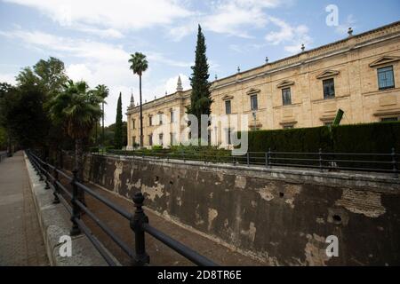 Universidad/Antigua Fábrica de Tabacos, Sevilla, Spanien Stockfoto