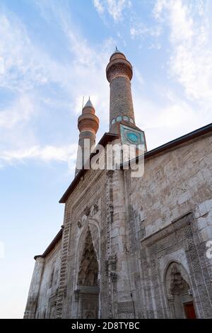 Double Minaret Madrasah (Cifte minareli Medrese auf Türkisch), Sivas/Türkei Stockfoto