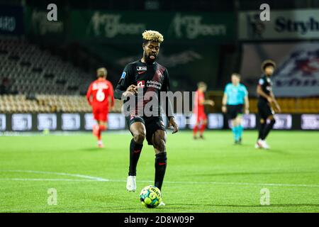 Farum, Dänemark. Oktober 2020. Manjrekar James (25) vom FC Midtjylland im 3F Superliga-Match zwischen FC Nordsjaelland und FC Midtjylland in Right to Dream Park in Farum. (Foto Kredit: Gonzales Foto/Alamy Live News Stockfoto