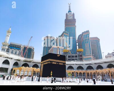 MEKKA , SAUDI-ARABIEN , 22 Okt 2020 - die Heilige Kaaba - Pilger Masjid al-Haram umrah Coronavirus Einschränkungen - Gesichtsmaske Covid 19 umrah Stockfoto