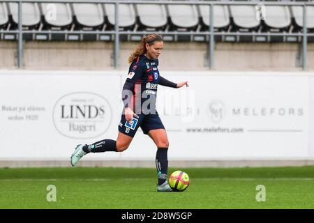 Linkoping, Schweden. November 2020. Emma Lennartsson (#10) während des Spiels in der Damallsvenskan Runde 20 zwischen Linkoping und Pitea in der Linkoping Arena in Linkoping Mia Eriksson/SPP Credit: SPP Sport Press Photo. /Alamy Live Nachrichten Stockfoto