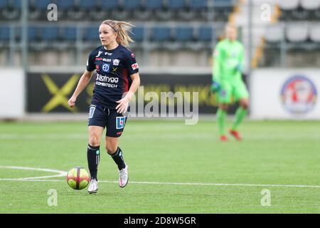 Linkoping, Schweden. November 2020. Petra Johansson (#12) während des Spiels in der Damallsvenskan Runde 20 zwischen Linkoping und Pitea in der Linkoping Arena in Linkoping Mia Eriksson/SPP Credit: SPP Sport Press Photo. /Alamy Live Nachrichten Stockfoto