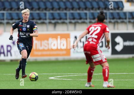 Linkoping, Schweden. November 2020. Nilla Fischer (#5) während des Spiels in der Damallsvenskan Runde 20 zwischen Linkoping und Pitea in der Linkoping Arena in Linkoping Mia Eriksson/SPP Credit: SPP Sport Press Photo. /Alamy Live Nachrichten Stockfoto