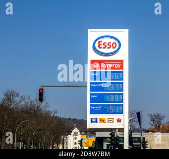 Schwandorf, DEUTSCHLAND: ESSO Tankstelle. ESSO ist ein Handelsname für ExxonMobil und seine verbundenen Unternehmen. Stockfoto