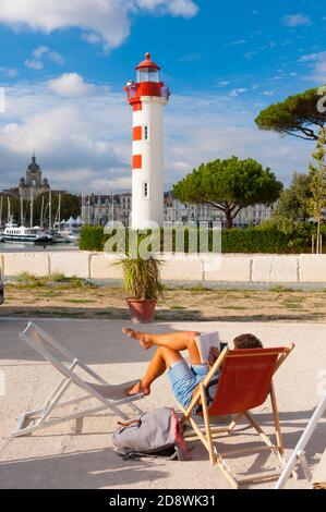 Frankreich, Charente-Maritime (17), La Rochelle, le Gabut Bereich, alte Port Brachland in Street Art umgewandelt, Open-Air-Café namens Guingette La Belle du gab Stockfoto