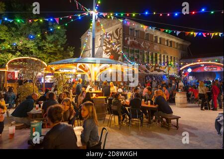 Frankreich, Charente-Maritime (17), La Rochelle, le Gabut Bereich, alte Port Brachland in Street Art umgewandelt, Open-Air-Café namens Guingette La Belle du gab Stockfoto