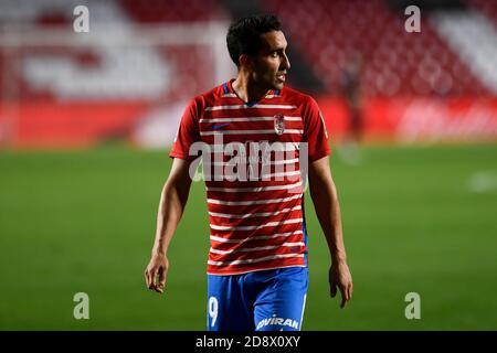 Granada CF Spieler Angel Montoro in Aktion während des La Liga Santander Spiels zwischen Granada CF und Levante UD im Nuevo los Carmenes Stadion. (Endergebnis: Granada CF 1:1 Levante UD) Stockfoto