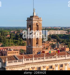 Blick auf den Turm des Campidoglio in Rom Stockfoto