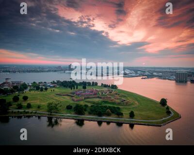 Luftaufnahme historischen Fort McHenry in Baltimore Schutz der Eingang der Stadt aus dem Meer, Ort der epischen Schlacht im Jahr 1812, Star Spangled Banner Stockfoto