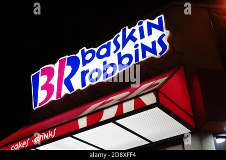 Baskin' Robbins-Schild in ihrem Woodside, Queens Laden. Dunkin Donuts / Baskin Robbins wurde von Inspire Marken gekauft, die Buffalo Wild Wings und Arby's besitzen. Stockfoto