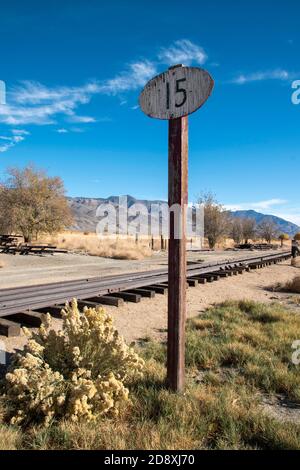 Das Laws Railroad Museum bietet eine große Sammlung von Bergbau- und Eisenbahnartefakten aus den Grafschaften Inyo und Mono in der östlichen Sierra von Kalifornien. Stockfoto