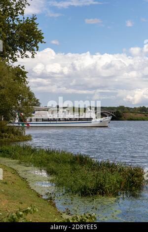 Mantova, Italien. August 2020. Mantova See Inferiore Bootsansicht Kredit: Unabhängige Fotoagentur/Alamy Live Nachrichten Stockfoto