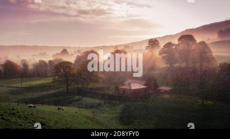 Regnerischer Morgen in Nidderdale, North Yorkshire Stockfoto