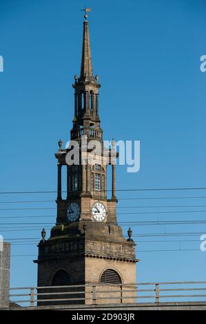 Kirchturm der Allerheiligen, Lower Pilgrim Street, Newcastle upon Tyne, Nordostengland. Stockfoto