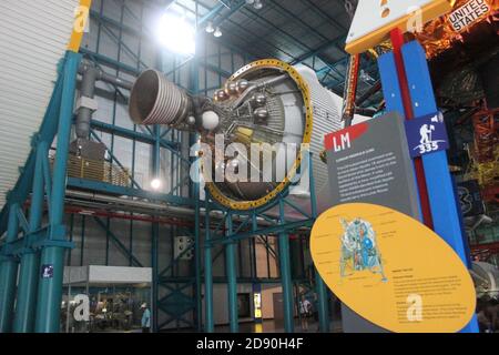 Apollo-Command and Service-Modul und Saturn V-Rakete am John F Kennedy Space Center, Cape Canaveral, Florida Stockfoto