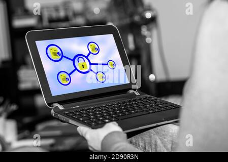 Tablet-Bildschirm mit einem Datenschutzkonzept Stockfoto